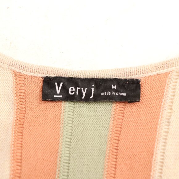 Boutique Dress- Perfect for Renaissance Fair - Picture 10 of 10